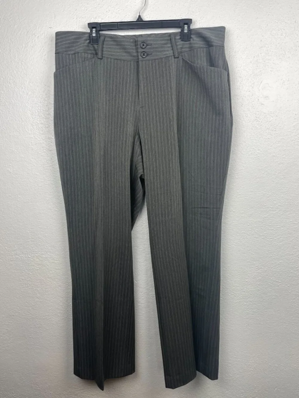 NWT Eddie Bauer Women's Gray Striped BLAKELY FIT Dress Pants - Size 20W